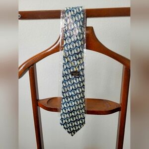 Gold City Silk Handmade Golf Tie